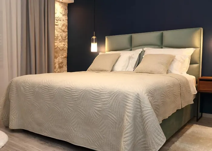 Etal Luxury Rooms